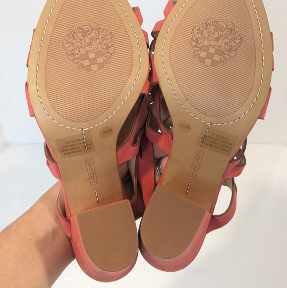 NWOT Vince Camuto leather sandals - Picture 14 of 16
